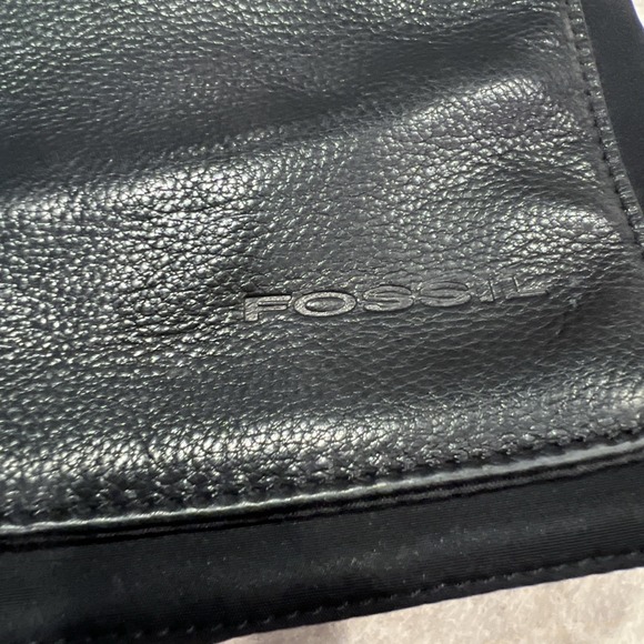 Vtg FOSSIL Leather Crossbody Messenger Flap Bag Black Laptop Business Career Y2K - Picture 3 of 14